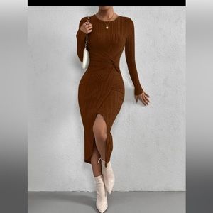 Solid Twist Asymmetrical Hem Bodycon Dress